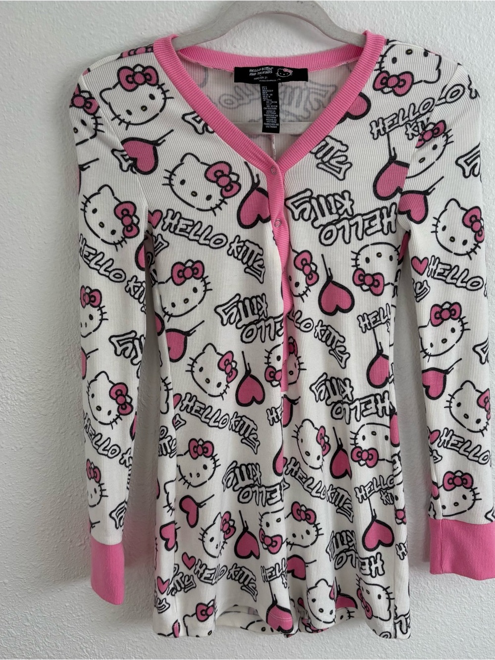 Hello kitty pajama romper heart S forever 21 comfy sleeping
